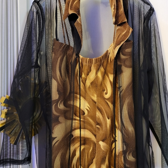 Fashion Gold 2 piece set. - Picture 2 of 7